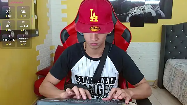 Snapshot of jose_sexycumm chatting on November 28, 2025, 8:20 pm jose sexycumm online show from November 28, 2025, 8:20 pm