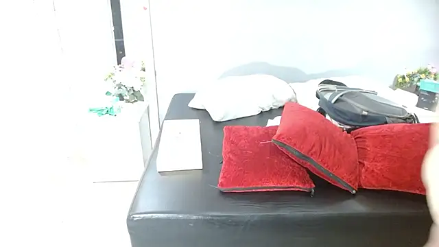 Kimandyuk online show from March 17, 2025, 7:15 pm