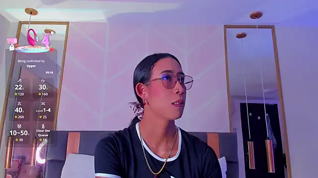 GabyPetit online show from January 17, 2026, 7:50 pm