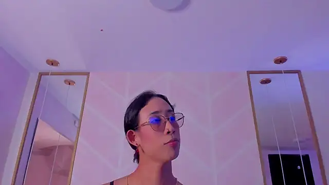 GabyPetit online show from February 6, 2026, 7:54 pm