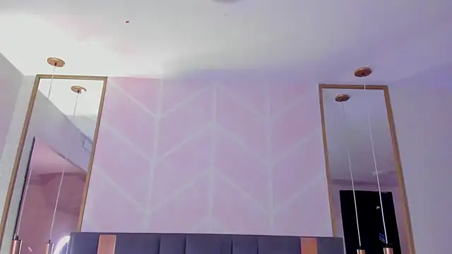 GabyPetit online show from February 7, 2026, 8:06 pm