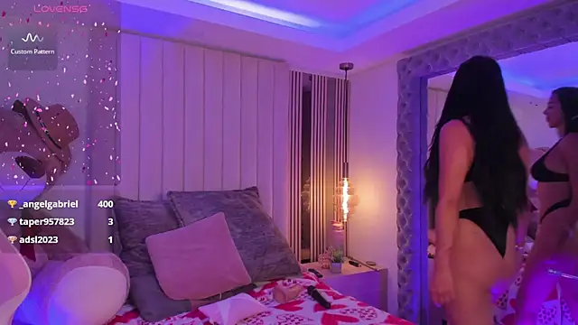 Emilyymilleer  online show from March 21, 2025, 6:51 pm