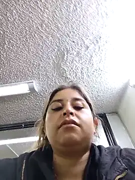 Snapshot of yajahil chatting on February 12, 2025, 3:51 am yajahil online show from February 12, 2025, 3:51 am