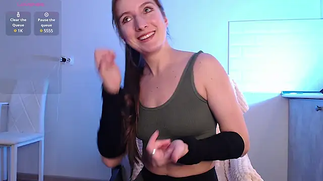 Snapshot of Eva_Hailey_ chatting on March 4, 2025, 6:47 am Eva Hailey online show from March 4, 2025, 6:47 am