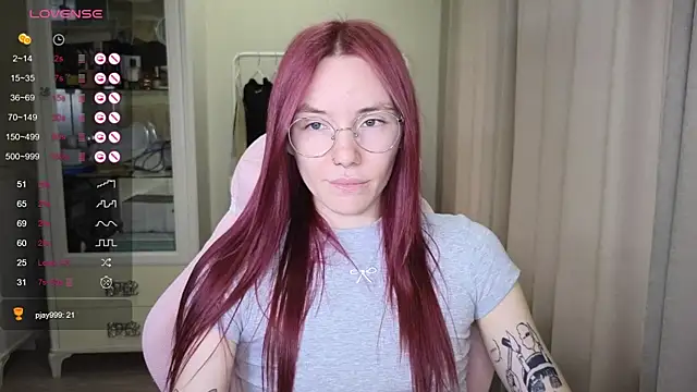 Snapshot of littlevildevil chatting on September 20, 2025, 11:15 am littlevildevil online show from September 20, 2025, 11:15 am