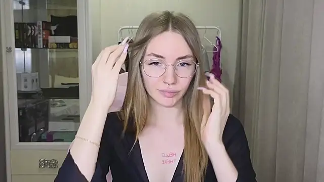 Snapshot of littlevildevil chatting on January 29, 2025, 11:30 am littlevildevil online show from January 29, 2025, 11:30 am