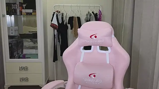 Snapshot of littlevildevil chatting on January 30, 2025, 3:08 pm littlevildevil online show from January 30, 2025, 3:08 pm