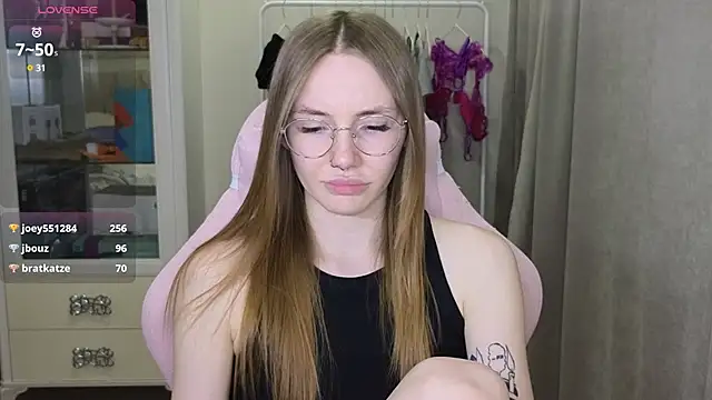 Snapshot of littlevildevil chatting on March 8, 2025, 3:13 pm littlevildevil online show from March 8, 2025, 3:13 pm