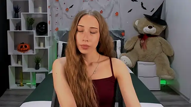 AlexaHarmon online show from October 10, 2025, 7:31 am