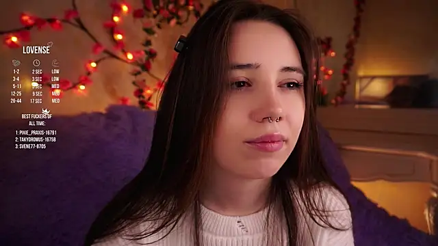 Snapshot of GillianDowdey chatting on November 11, 2025, 3:23 am GillianDowdey online show from November 11, 2025, 3:23 am