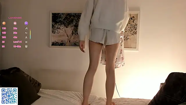 Snapshot of GillianDowdey chatting on March 14, 2025, 1:05 am GillianDowdey online show from March 14, 2025, 1:05 am