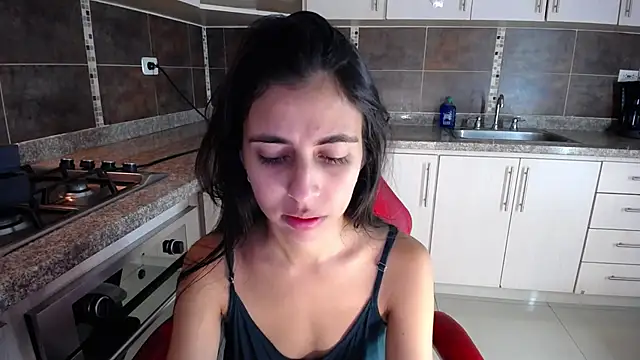 anna alvarez online show from December 19, 2025, 12:29 pm