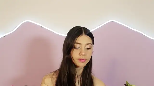 Snapshot of CheryelFox chatting on December 20, 2025, 11:18 pm CheryelFox online show from December 20, 2025, 11:18 pm