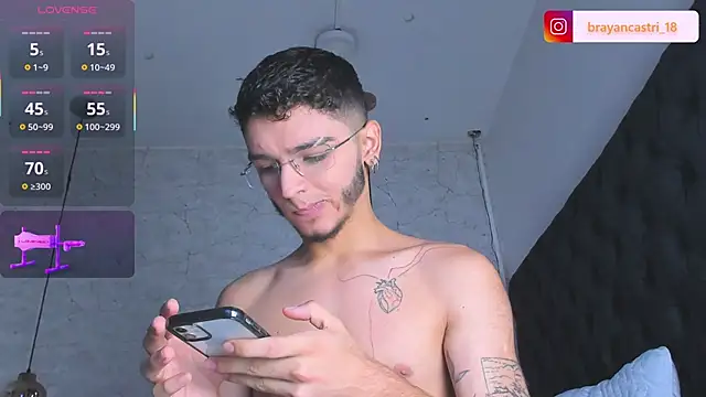 Ian Castillo  online show from March 10, 2025, 11:23 am