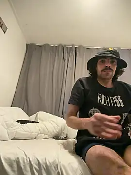 wolfwhite95 online show from November 10, 2025, 12:04 am