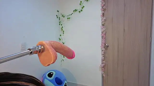 Mia adams66 online show from November 7, 2025, 11:41 pm