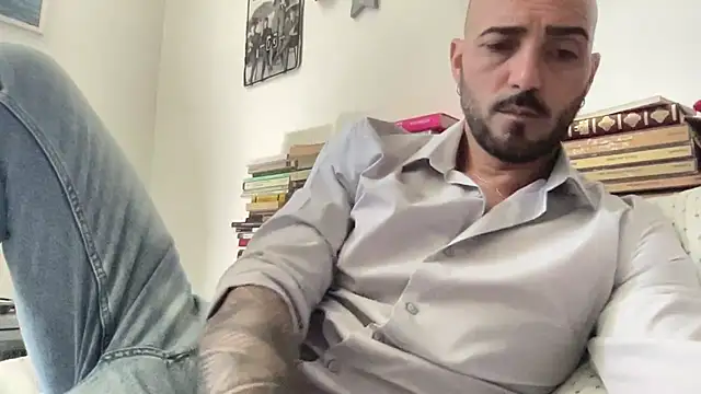 Snapshot of alessandromori91 chatting on May 12, 2026, 12:44 pm alessandromori91 online show from May 12, 2026, 12:44 pm