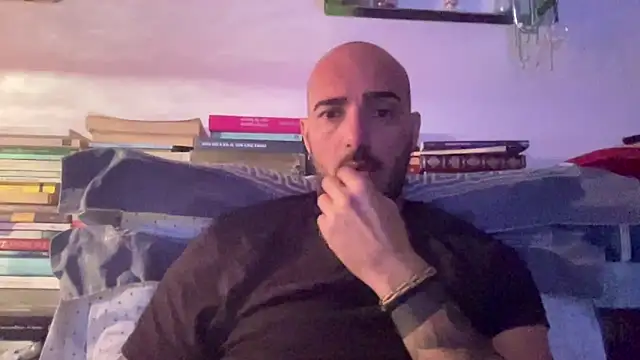 Snapshot of alessandromori91 chatting on May 21, 2026, 7:22 pm alessandromori91 online show from May 21, 2026, 7:22 pm