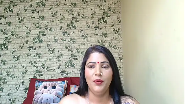 Snapshot of XIndianintimacy chatting on February 3, 2026, 8:47 pm XIndianintimacy online show from February 3, 2026, 8:47 pm