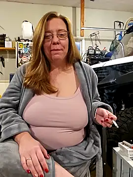 MsShelby40 online show from January 16, 2025, 11:16 pm