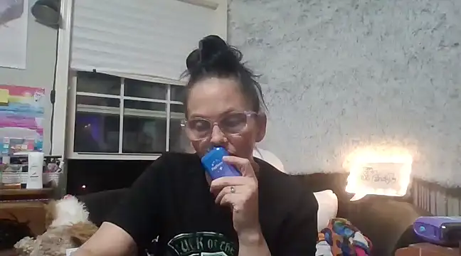 Snapshot of TopazVixen chatting on March 9, 2025, 12:53 am TopazVixen online show from March 9, 2025, 12:53 am