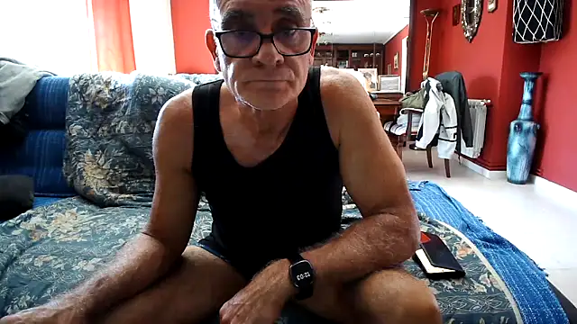 Snapshot of maduroguapo chatting on April 19, 2026, 10:05 am maduroguapo online show from April 19, 2026, 10:05 am