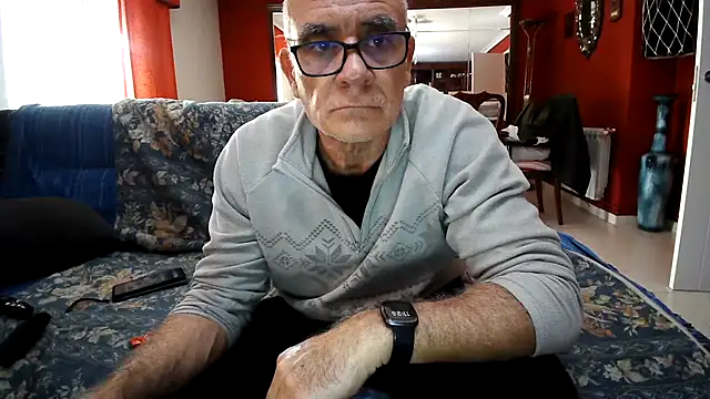 Snapshot of maduroguapo chatting on April 22, 2026, 9:27 am maduroguapo online show from April 22, 2026, 9:27 am