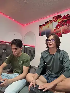 Alex and Fabian online show from March 1, 2026, 4:56 am