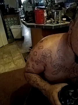 Snapshot of wilsons12 chatting on October 22, 2025, 2:38 pm wilsons12 online show from October 22, 2025, 2:38 pm