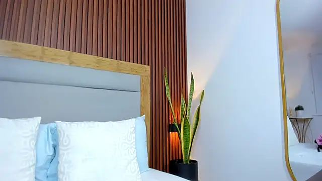 maroly 21 online show from November 27, 2025, 12:16 pm