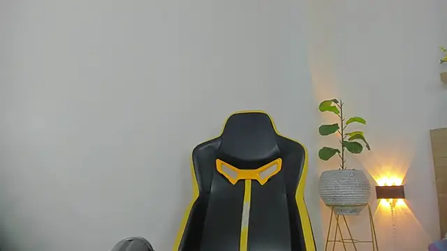 maroly 21 online show from December 5, 2025, 12:04 pm