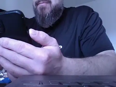 Snapshot of FROL83 chatting on April 18, 2026, 7:22 am FROL83 online show from April 18, 2026, 7:22 am