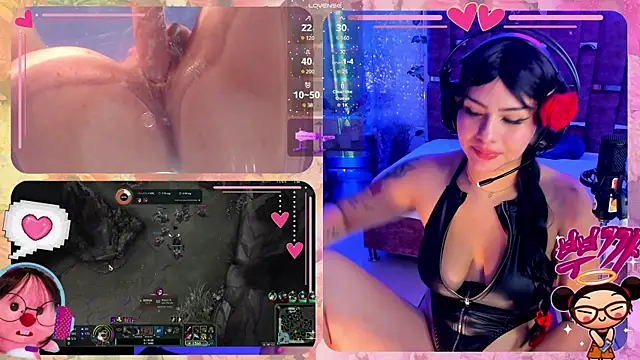 Snapshot of AlessiaDouce chatting on March 8, 2025, 11:49 pm AlessiaDouce online show from March 8, 2025, 11:49 pm