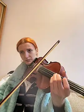 Snapshot of IngridMayer chatting on December 18, 2024, 11:45 am IngridMayer online show from December 18, 2024, 11:45 am