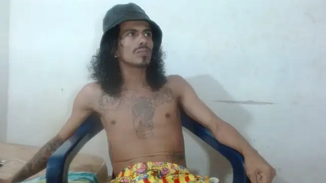 damian bottom bigcock online show from February 9, 2026, 3:10 pm