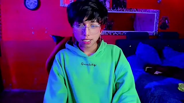 Snapshot of AnggelONfiree chatting on March 10, 2025, 8:50 am AnggelONfiree online show from March 10, 2025, 8:50 am