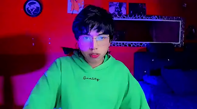 Snapshot of AnggelONfiree chatting on February 14, 2025, 5:30 am AnggelONfiree online show from February 14, 2025, 5:30 am