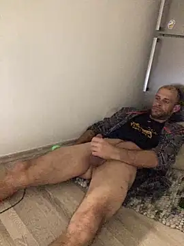 Snapshot of Zbochunec chatting on March 8, 2025, 3:39 am Zbochunec online show from March 8, 2025, 3:39 am