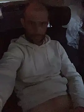 Snapshot of Zbochunec chatting on September 30, 2025, 5:02 am Zbochunec online show from September 30, 2025, 5:02 am