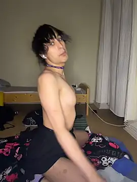 egirl711 online show from February 15, 2026, 5:34 pm