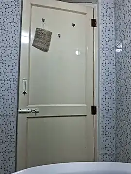 Snapshot of RKumar1994 chatting on November 12, 2025, 12:31 pm RKumar1994 online show from November 12, 2025, 12:31 pm