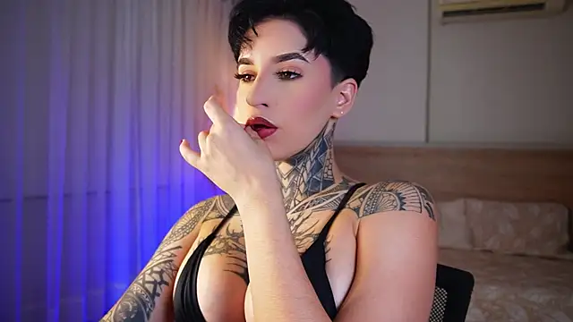 AliceShazaham  online show from September 14, 2025, 6:58 am