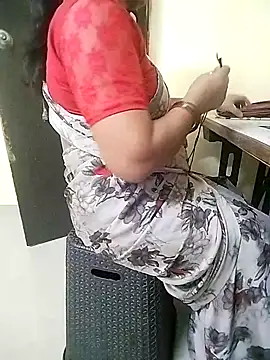 PayalSharmahot143 online show from December 2, 2025, 1:35 pm