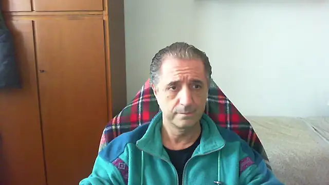 Snapshot of lliuk70mi chatting on April 22, 2026, 1:29 pm lliuk70mi online show from April 22, 2026, 1:29 pm