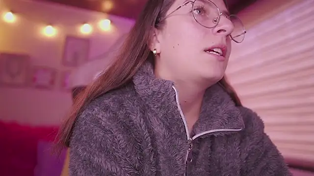 milly kenner online show from February 2, 2026, 7:13 pm