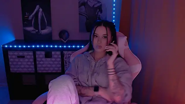 AlisaLink online show from March 19, 2025, 1:40 pm