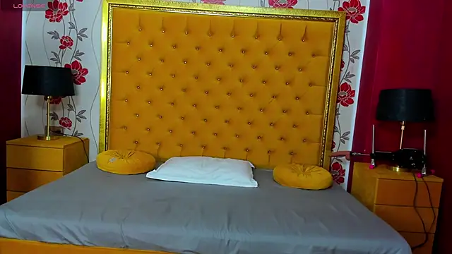 NattashaReed online show from December 6, 2024, 7:37 am