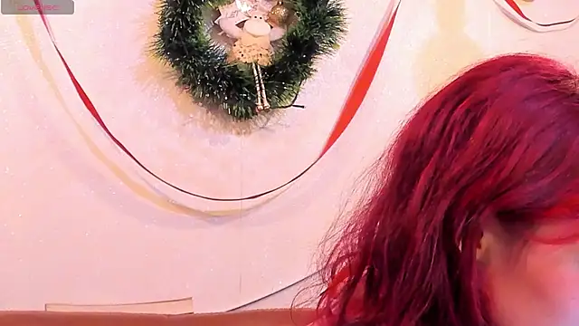 RedMeloddy online show from December 18, 2025, 9:51 pm