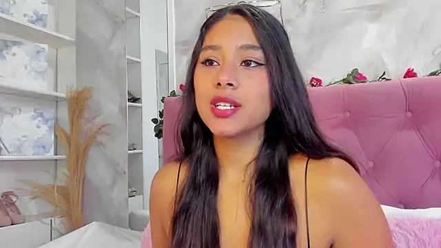 Snapshot of AnnaQueen_ chatting on October 18, 2025, 4:20 pm AnnaQueen online show from October 18, 2025, 4:20 pm