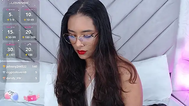 Snapshot of AnnaQueen_ chatting on February 26, 2025, 7:10 pm AnnaQueen online show from February 26, 2025, 7:10 pm